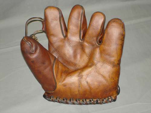 Chick Hafey D&M G70 Front